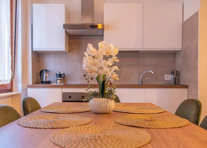 Apartment Bea In Centro